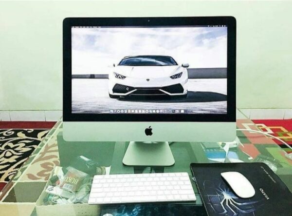 IMAC 21" 2014 | BRAND NEW CONDITION
