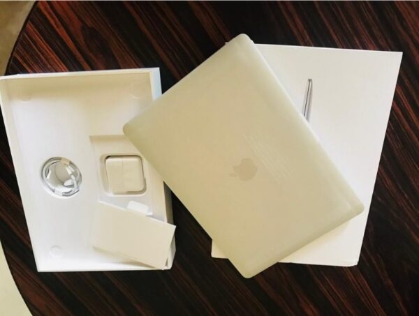 APPLE MACBOOK AIR BRAND NEW A2179 i5 8GB 512SSD - Image 7