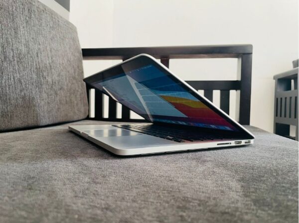 MACBOOK PRO 13 INCH 2017 PURCHASED RETINA LIKE NEW - Image 2
