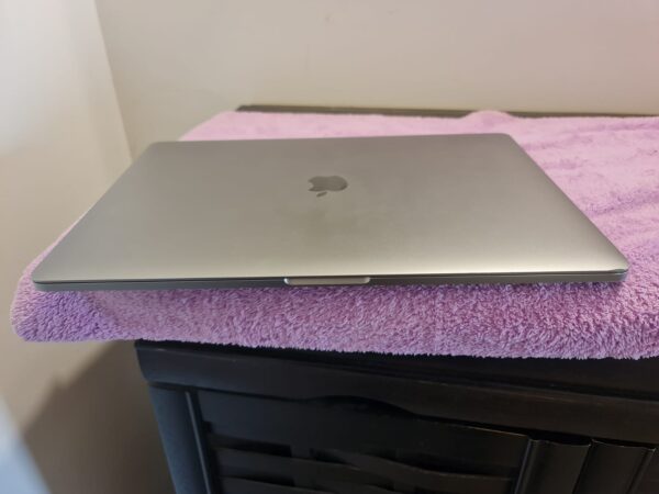 Pre Booking - Apple Macbook Pro 2018 l Touch Bar l Dual Graphics card - Image 5