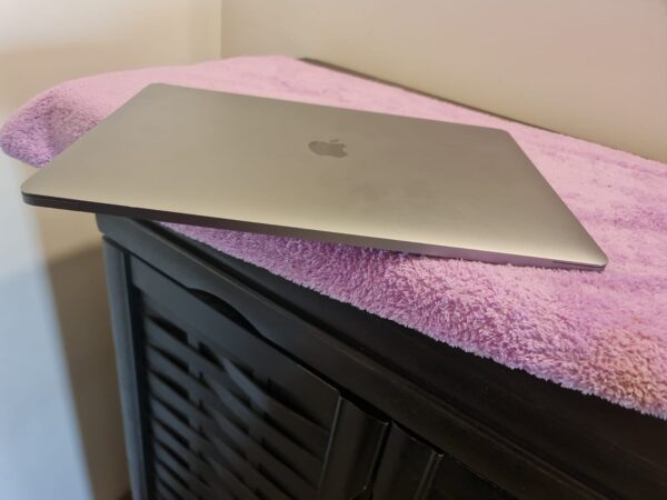 Pre Booking - Apple Macbook Pro 2018 l Touch Bar l Dual Graphics card - Image 7