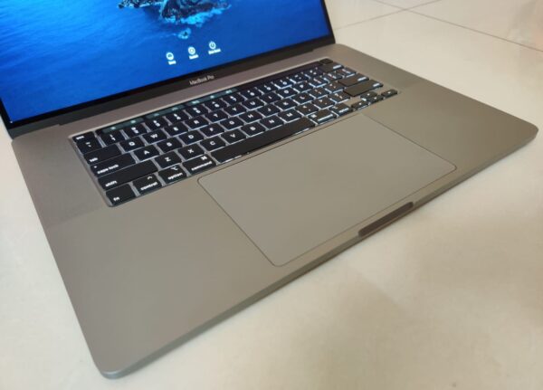 MacBook pro l 16 inch l 16 GB l 512 SSD l 6 GB Graphics l Warranty till 2023 - Image 5