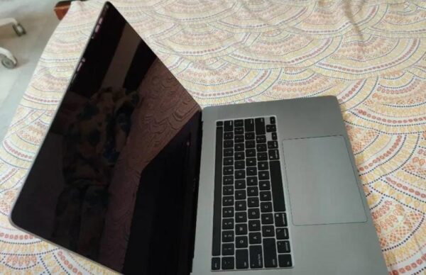 MacBook pro l 16 inch l 32 GB l 512 SSD l 6 GB Graphics l Warranty till 2023 - Image 3