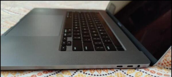 MacBook pro l 16 inch l 32 GB l 512 SSD l 6 GB Graphics l Warranty till 2023 - Image 4