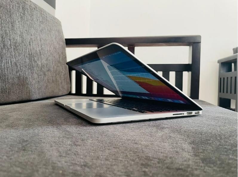 MACBOOK PRO 13 INCH 2017 PURCHASED RETINA LIKE NEW - Image 2