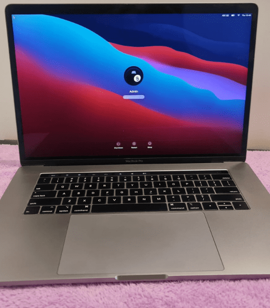 Pre Booking - Apple Macbook Pro 2018 l Touch Bar l Dual Graphics card